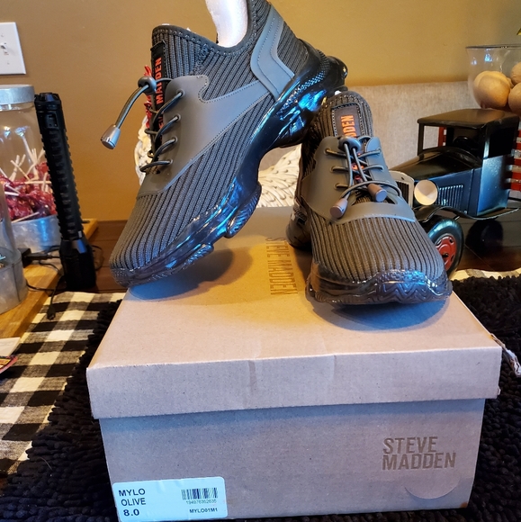 Steve Madden Other - Steve madden mylo teeny shoes 💖NEW 👟
